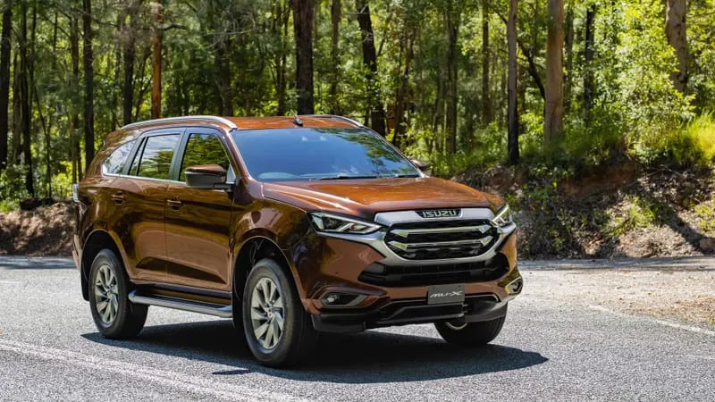 Isuzu MU-X Theme Preview Image