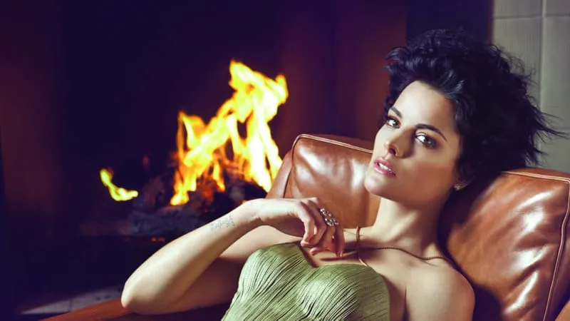 Jaimie Alexander Theme Preview Image