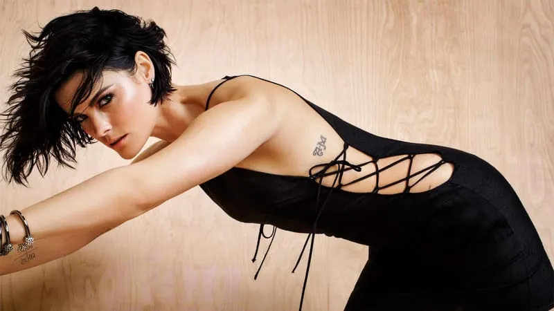 Jaimie Alexander Theme Preview Image