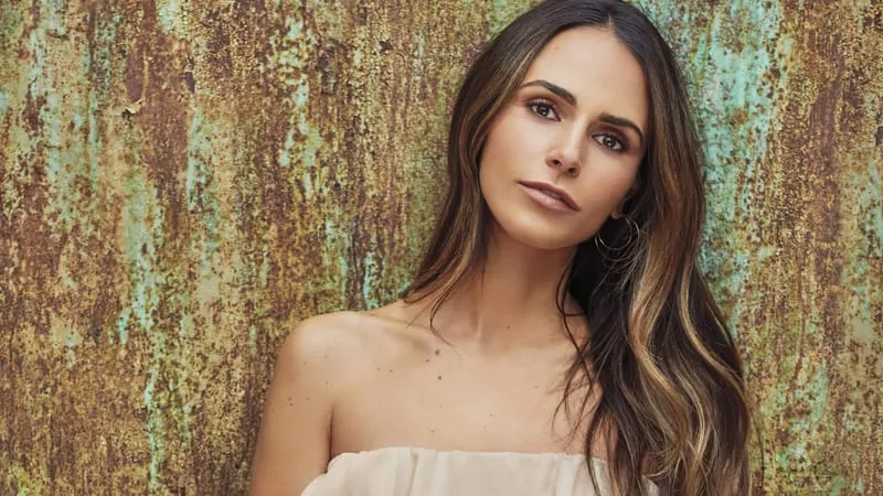 Jordana Brewster Theme Preview Image
