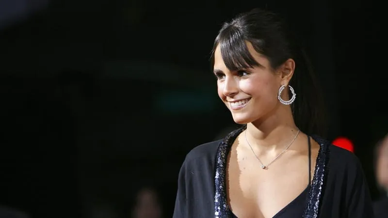 Jordana Brewster Theme Preview Image