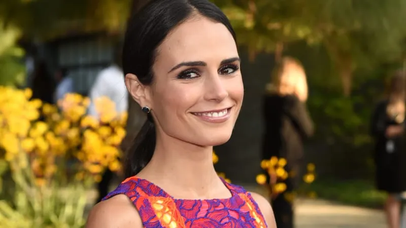 Jordana Brewster Theme Preview Image