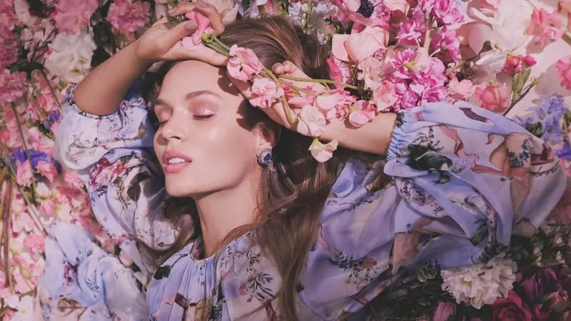 Josephine Skriver Theme Preview Image