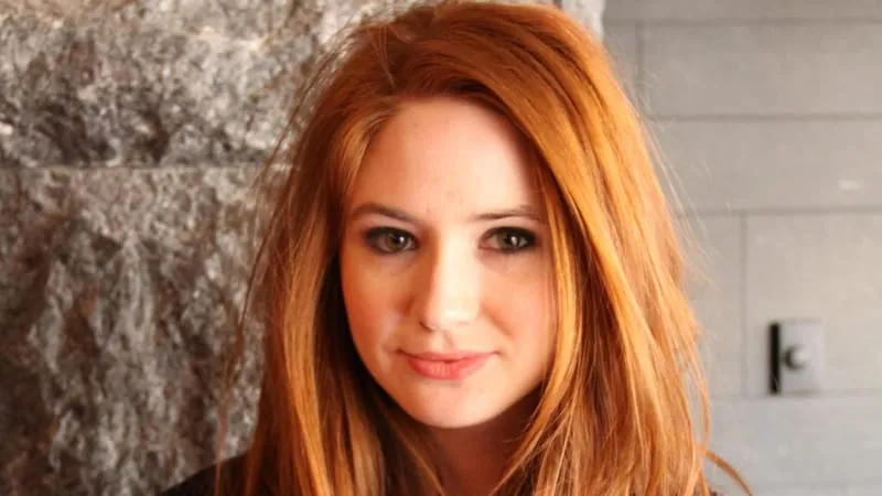 Karen Gillan Theme Preview Image