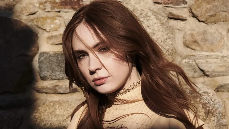 Karen Gillan Theme Preview Image