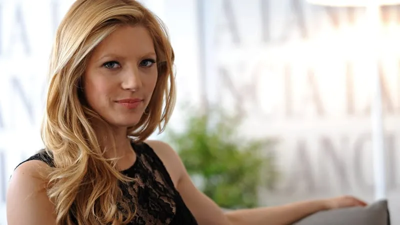 Katheryn Winnick Theme Preview Image