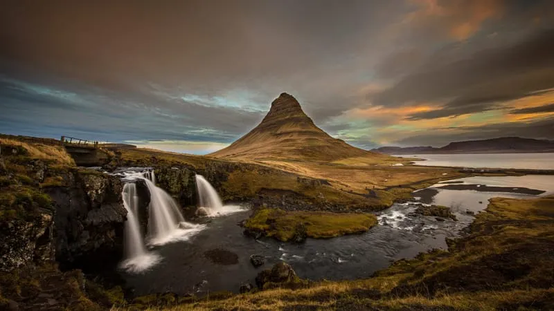 Kirkjufell Theme Preview Image