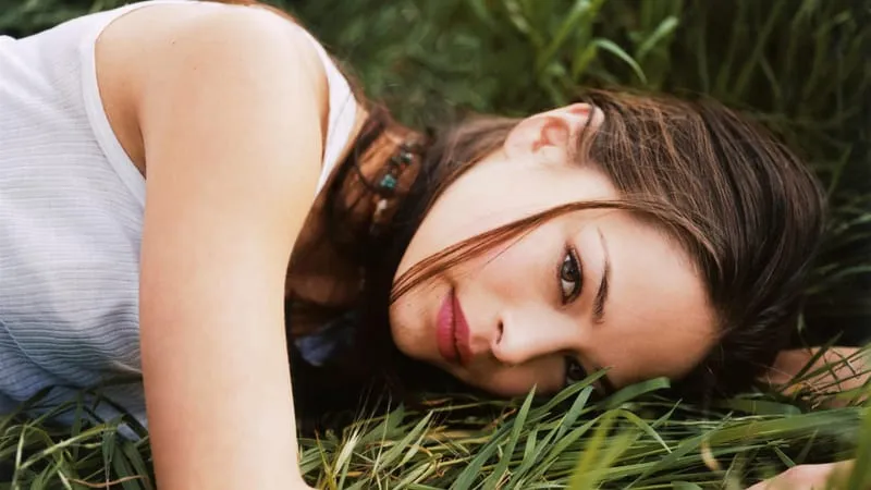 Kristin Kreuk Theme Preview Image