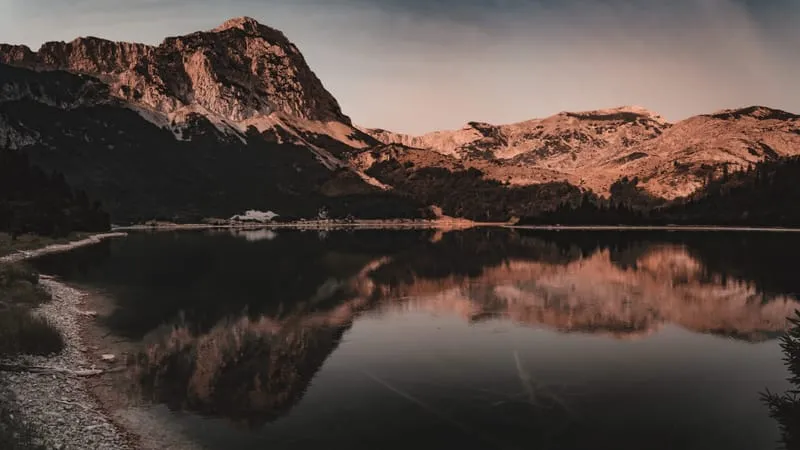 Lake Theme Preview Image