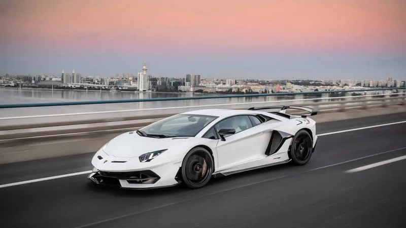 Lamborghini Aventador SVJ Theme Preview Image