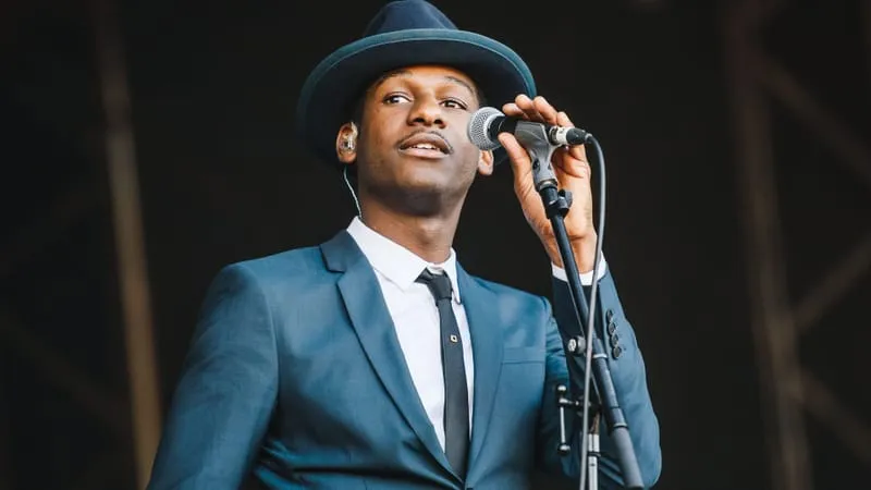 Leon Bridges Theme Preview Image