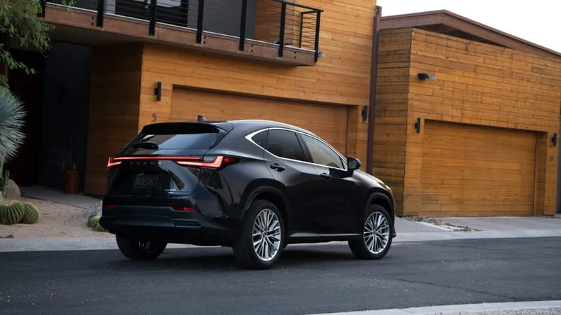 Lexus NX 350 Theme Preview Image