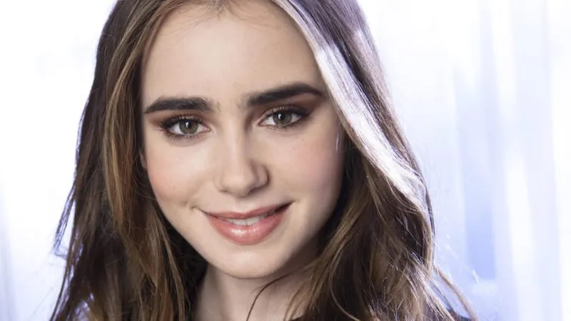 Lily Collins Theme Preview Image