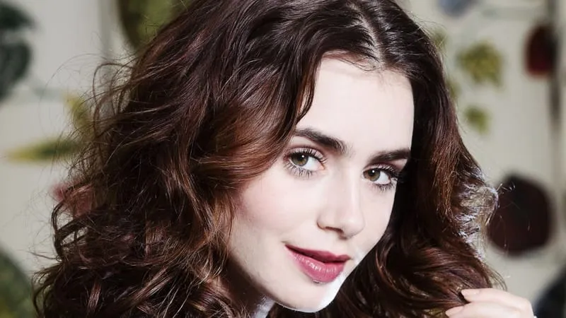 Lily Collins Theme Preview Image