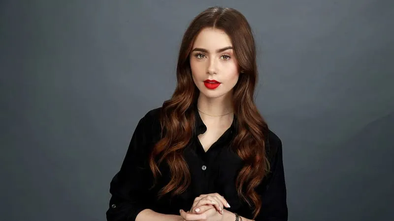 Lily Collins Theme Preview Image