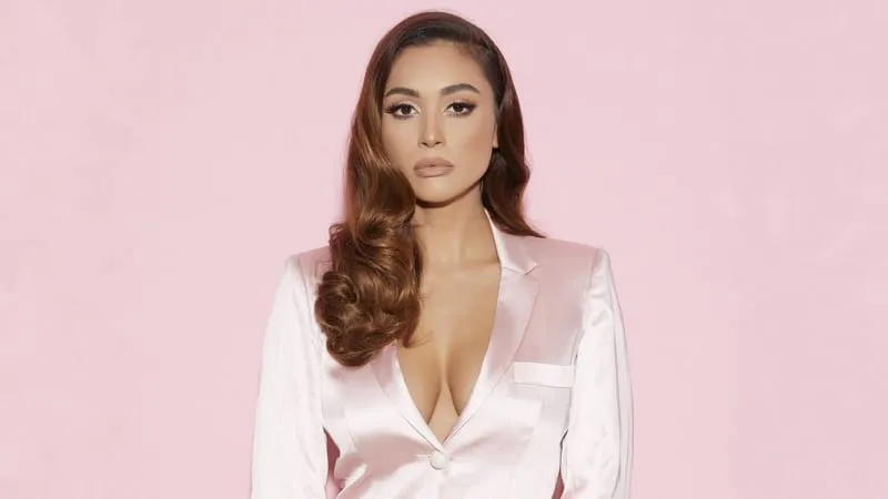 Lindsey Morgan Theme Preview Image