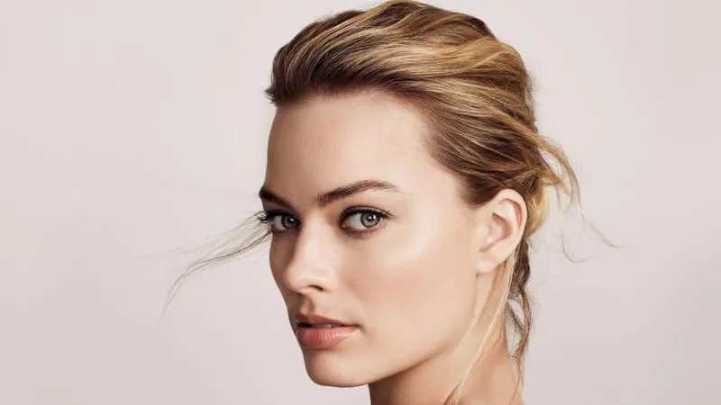 Margot Robbie Theme Preview Image