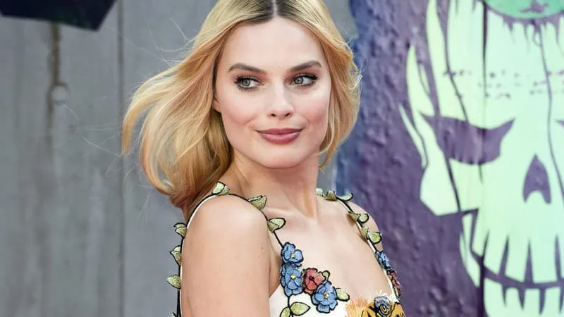 Margot Robbie Theme Preview Image
