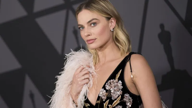 Margot Robbie Theme Preview Image