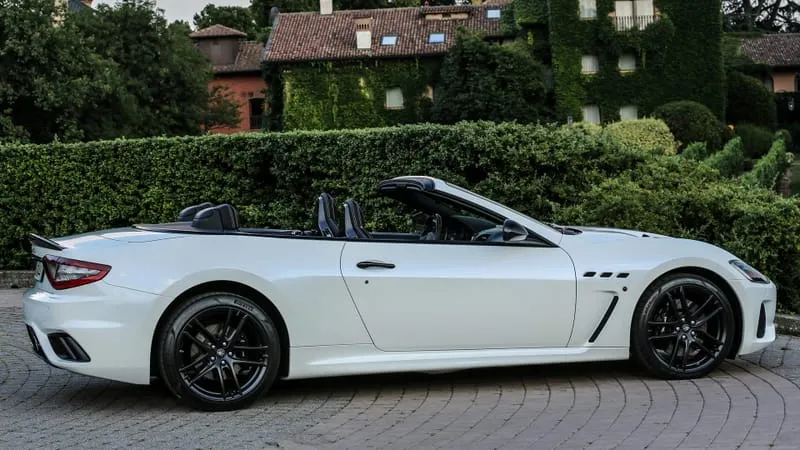 Maserati Gran Cabrio Theme Preview Image