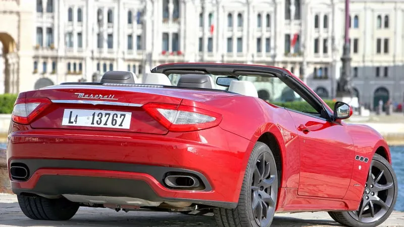 Maserati Gran Cabrio Theme Preview Image