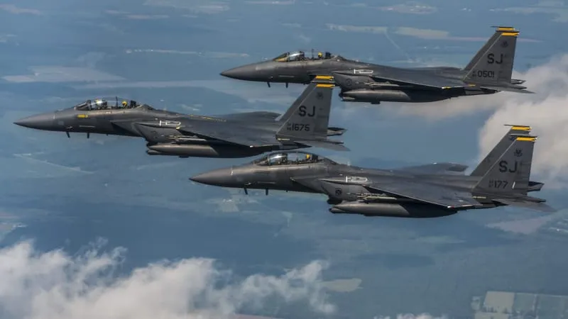 McDonnell Douglas F-15E Strike Eagle Theme Preview Image