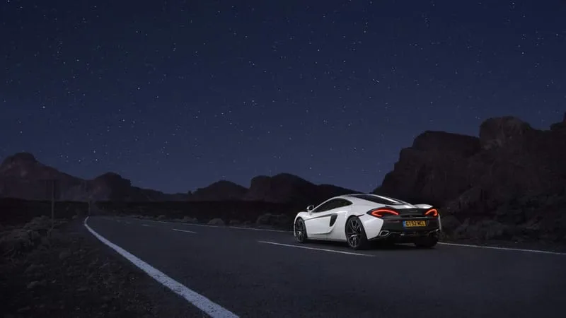 Mc Laren 570 GT Theme Preview Image