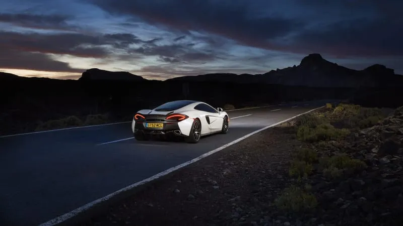 Mc Laren 570 GT Theme Preview Image