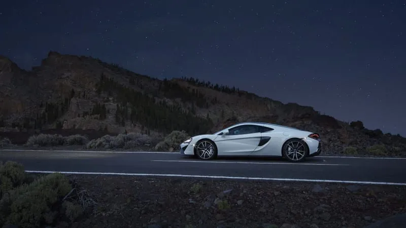 Mc Laren 570 GT Theme Preview Image