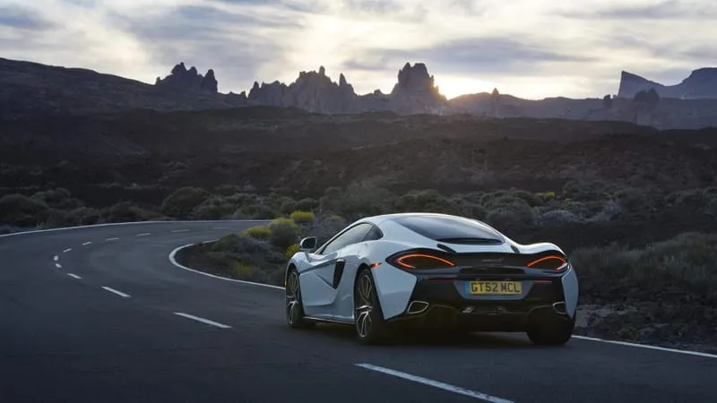 Mc Laren 570 GT Theme Preview Image