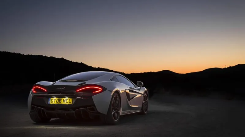 Mc Laren 570 GT Theme Preview Image