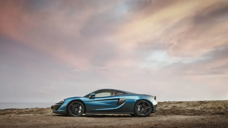Mc Laren 570 GT Theme Preview Image