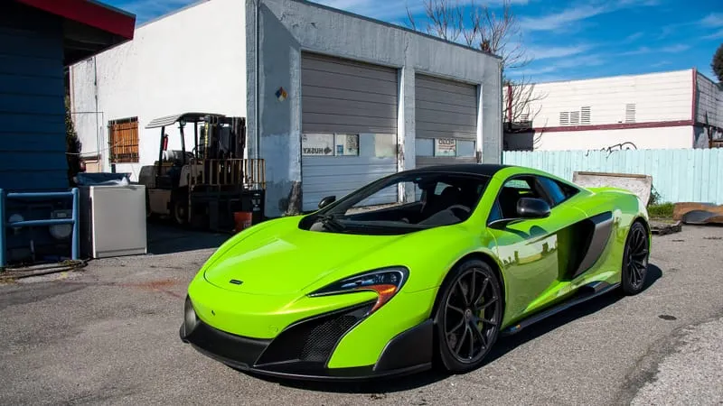 Mc Laren 675 LT Theme Preview Image