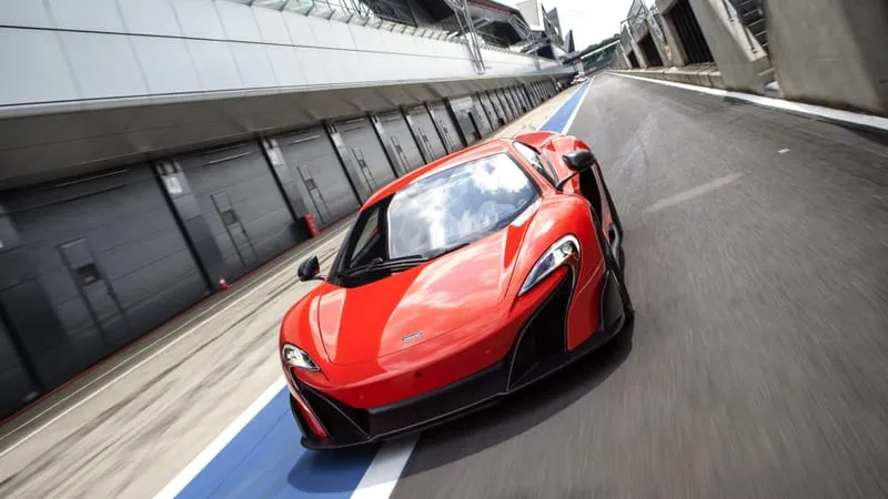 Mc Laren 675 LT Theme Preview Image