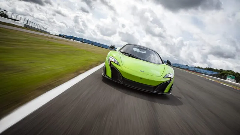 Mc Laren 675 LT Theme Preview Image