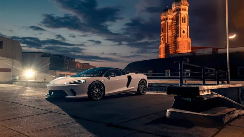 McLaren GT Theme Preview Image