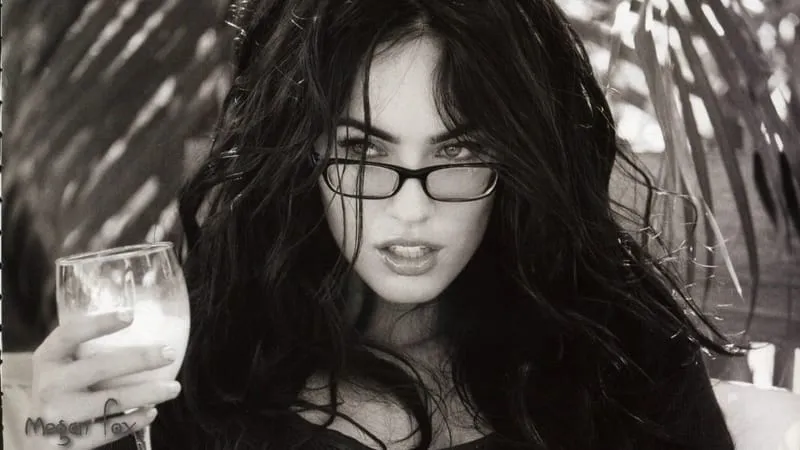 Megan Fox Theme Preview Image