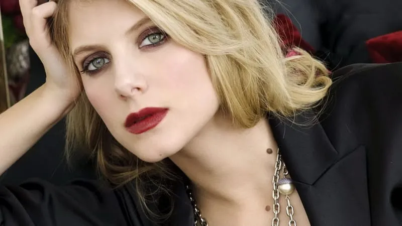 Melanie Laurent Theme Preview Image