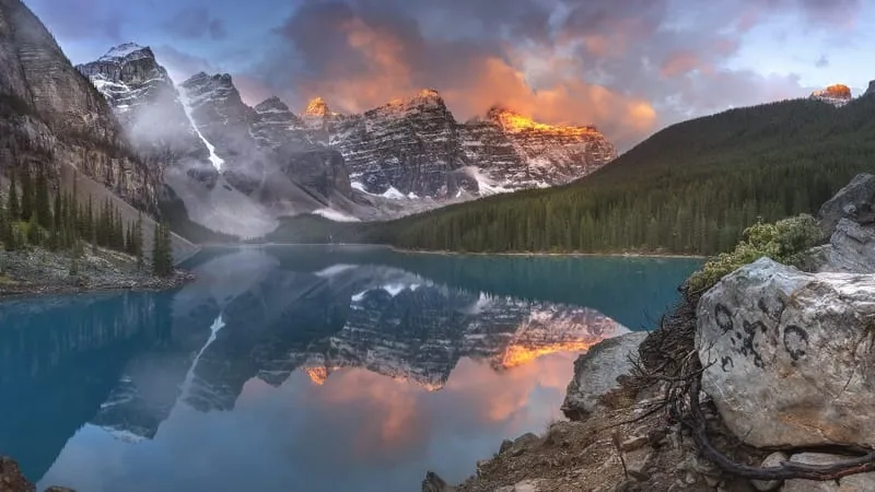 Moraine Lake Theme Preview Image