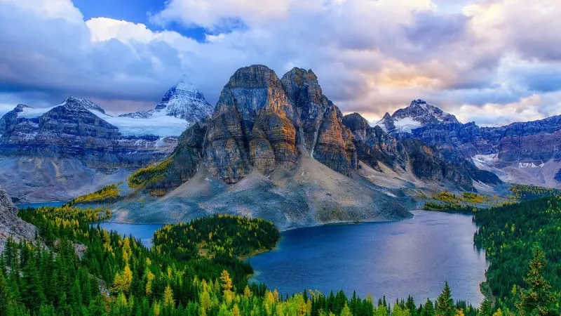 Mount Assiniboine Theme Preview Image