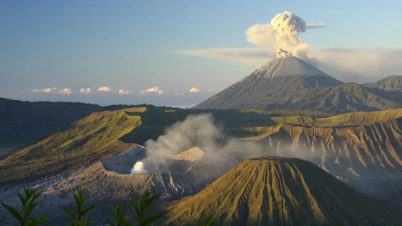 Mount Bromo Theme Preview Image