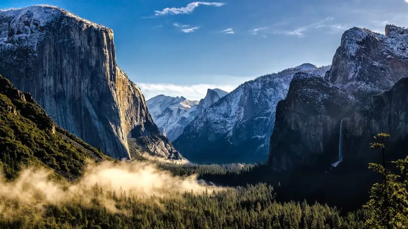 Mountains Theme Preview Image