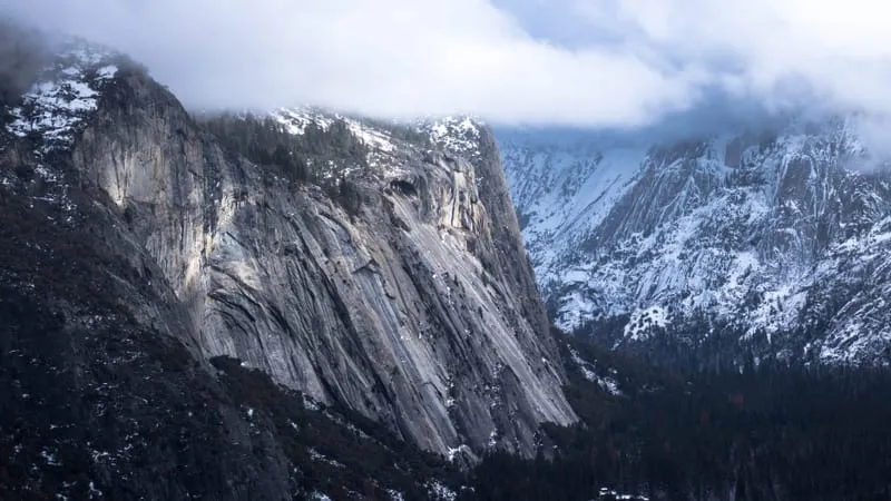 Mountains Theme Preview Image