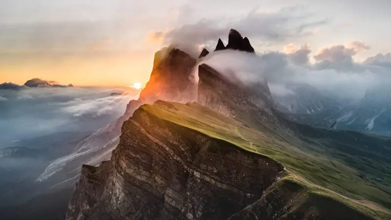 Mountains Theme Preview Image