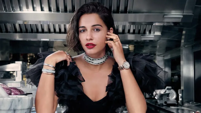 Naomi Scott Theme Preview Image