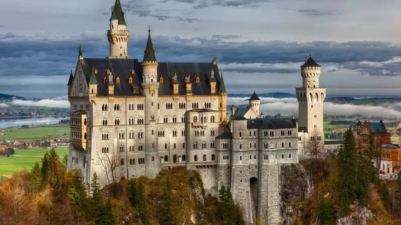 Neuschwanstein Castle Theme Preview Image