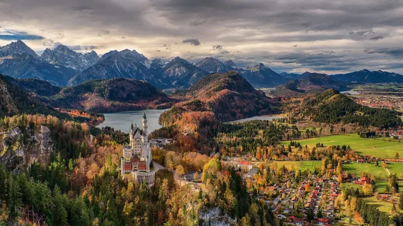 Neuschwanstein Castle Theme Preview Image