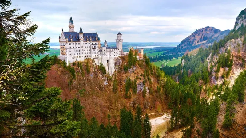 Neuschwanstein Castle Theme Preview Image
