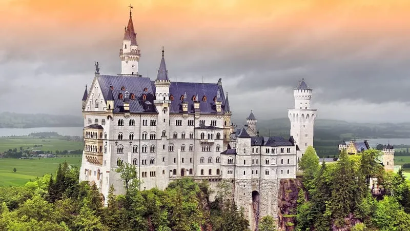 Neuschwanstein Castle Theme Preview Image