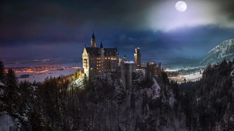 Neuschwanstein Castle Theme Preview Image
